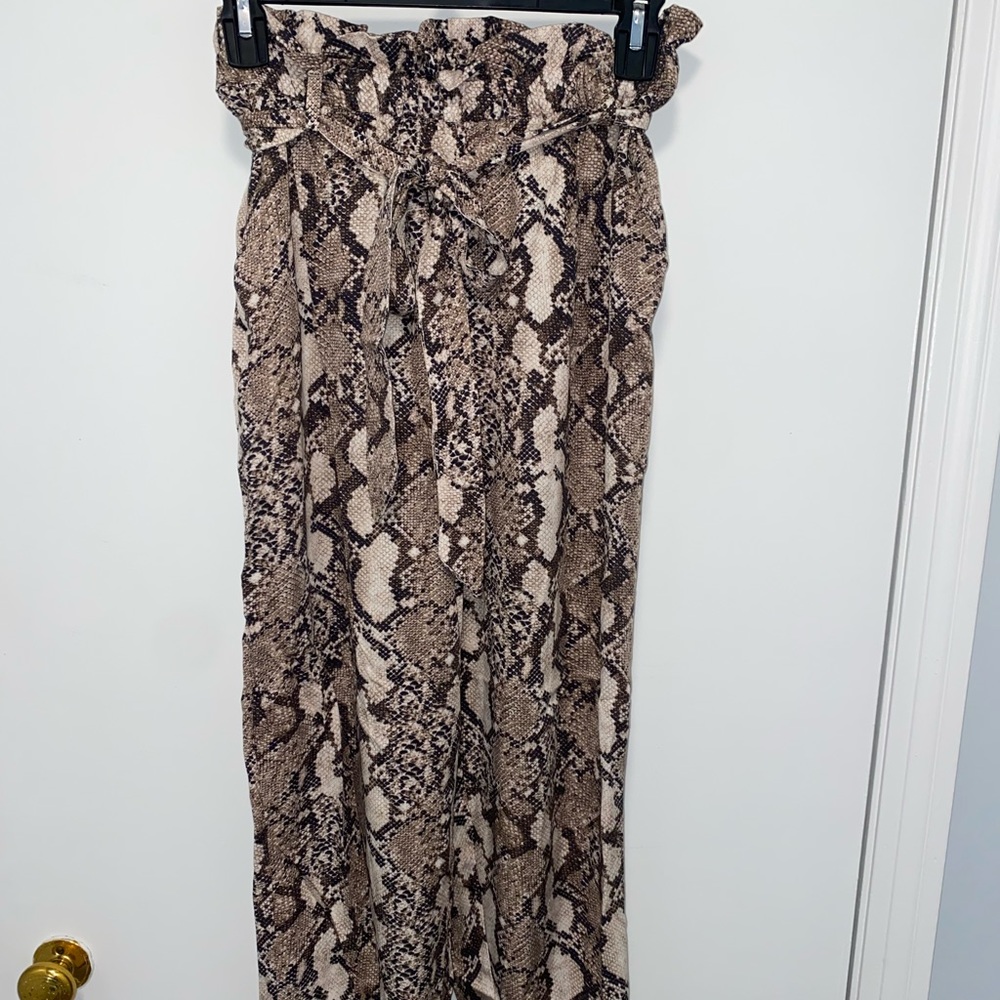 H&M snakeskin loose pants
